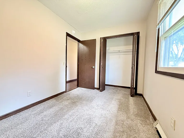 220 Hawkeye Way — Photo 7