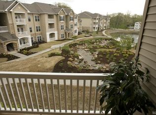 242 Scenic Cove Ln, Saint Charles, MO 63303