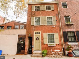 817 S Leithgow St, Philadelphia, PA 19147