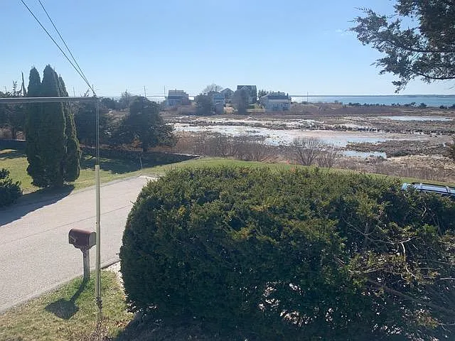 48 Winona Ave — Photo 14