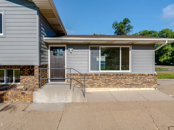1001 Jefferson Ave, Bismarck, ND 58504