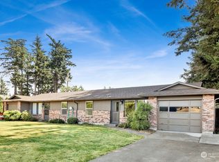 801-803 E Pole Rd, Lynden, WA 98264