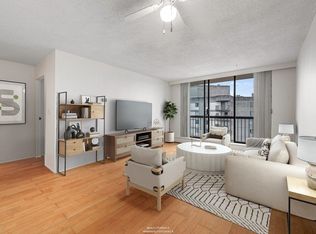 145 Saint Georges Ave #1605, North Vancouver, BC