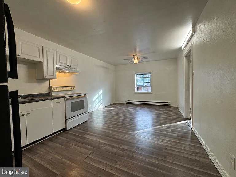 222 Long Ln #2F — Photo 17
