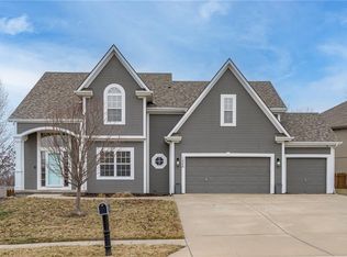 1226 Holly Ct, Liberty, MO 64068