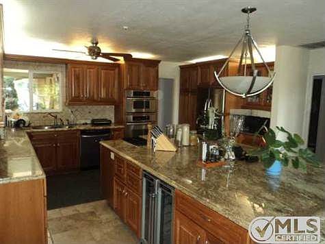 1st image of 1322 Hardin Dr