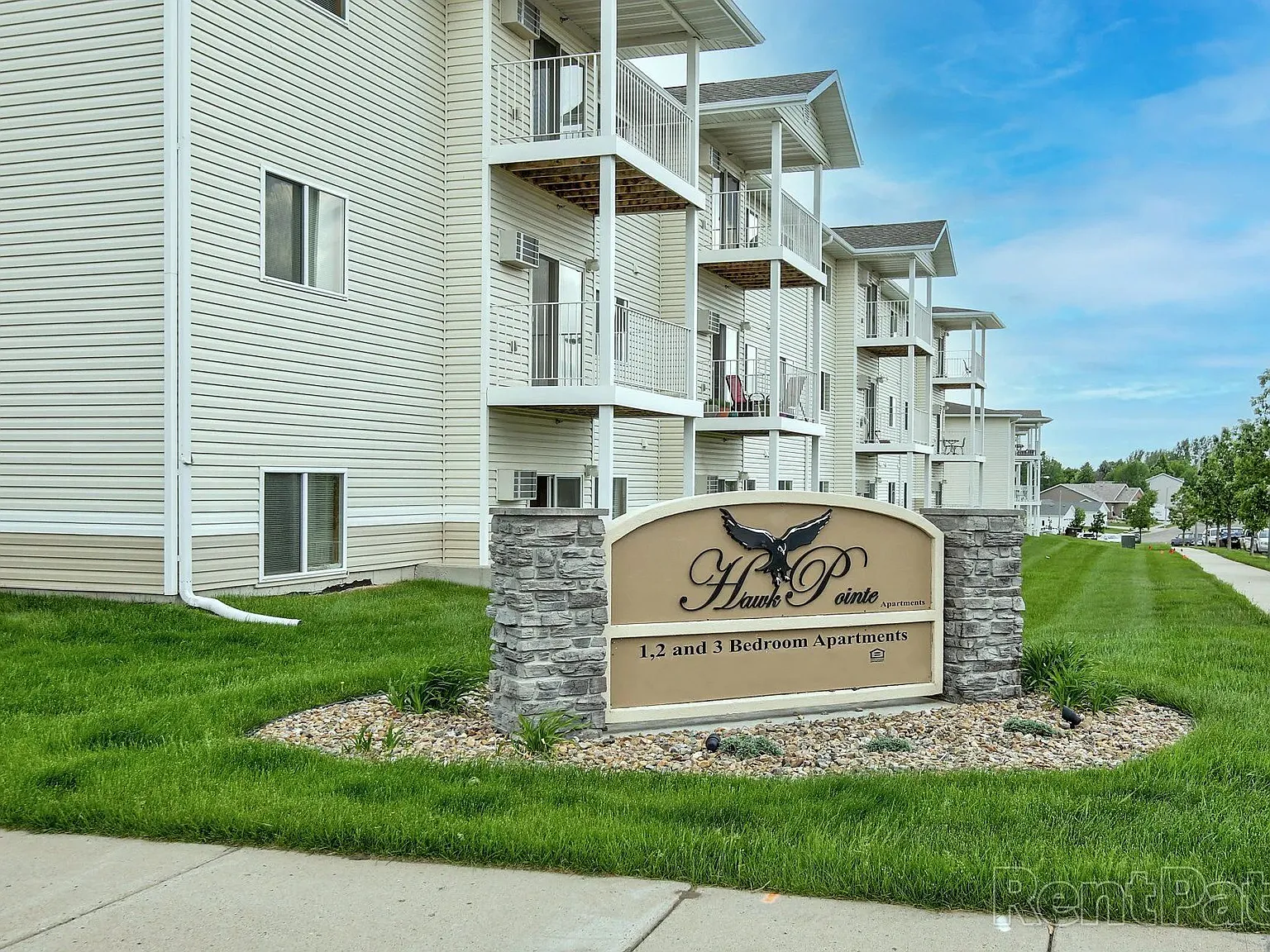 Hawk Pointe Apartments — Photo 1