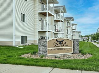 Hawk Pointe Apartments, Bismarck, ND 58503