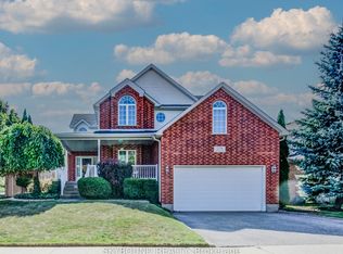 179 Bridgewater Cres, Waterloo, ON N2T2M3