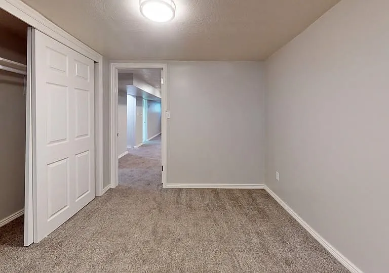 385 N 100 E — Photo 3