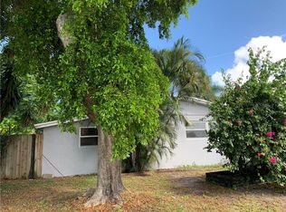 2221 N 61st Ave, Hollywood, FL 33024