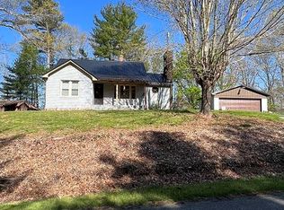 4157 Gambetta Rd, Galax, VA 24333