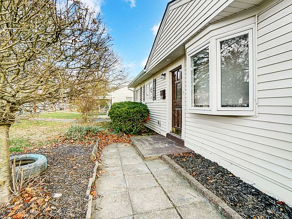4th image of 3079 Lapland Dr