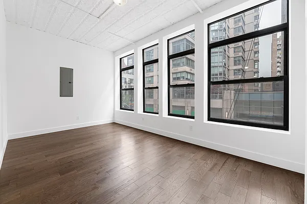 Rented by REAL New York | media 4