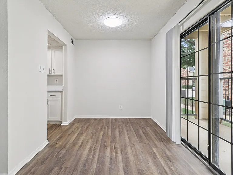 A4 Diningroom