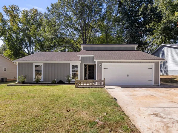7607 Eastbourne Rd, Charlotte, NC 28227