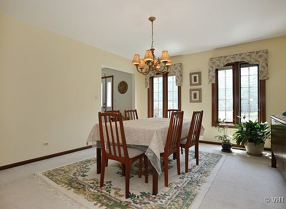 4th image of 5719 Deer Creek Ln