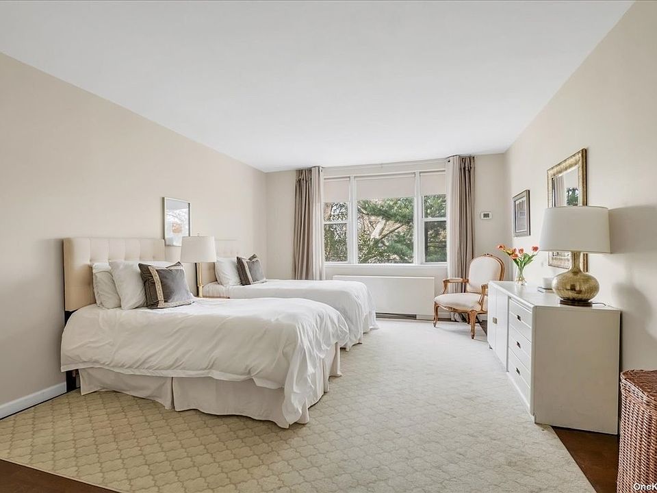 HEWLETT TOWNHOUSE 1390 Broadway Hewlett NY Zillow