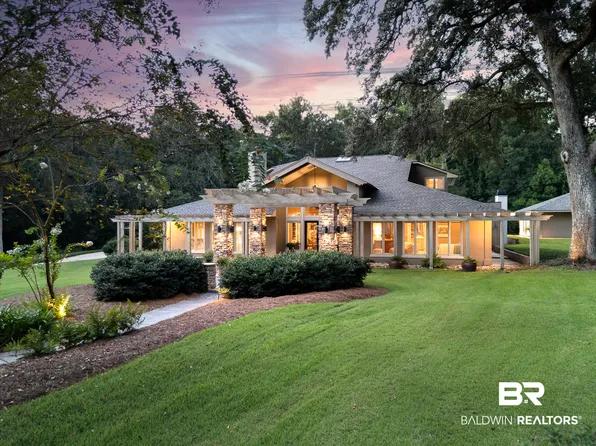 6801 N Winding Brook Dr, Daphne, AL 36526