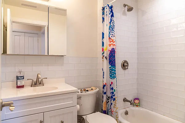 Rented by Douglas Elliman | media 3