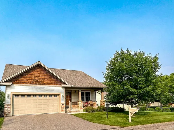 516 Brookstone Cir, Marquette, MI 49855