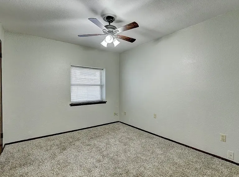 4049 NW 34th St #4049 — Photo 38