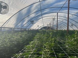 526 Oak Rd, Bridgeville, CA 95526