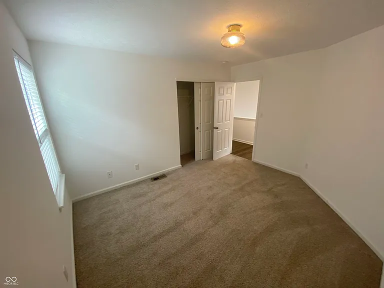 326 Warman Ave — Photo 35