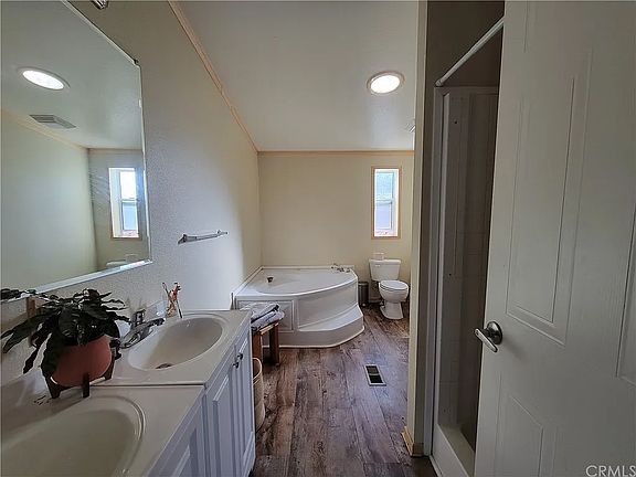 2nd image of 48905 Valley Dr