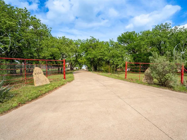 2734 Pear Orchard Rd, Granbury, TX 76048