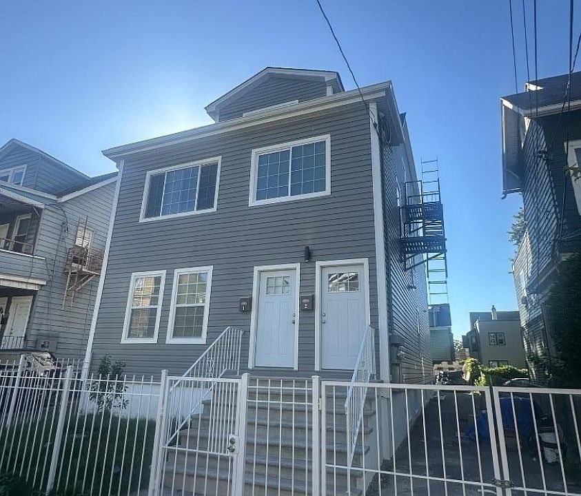 1st image of 272 Schley St