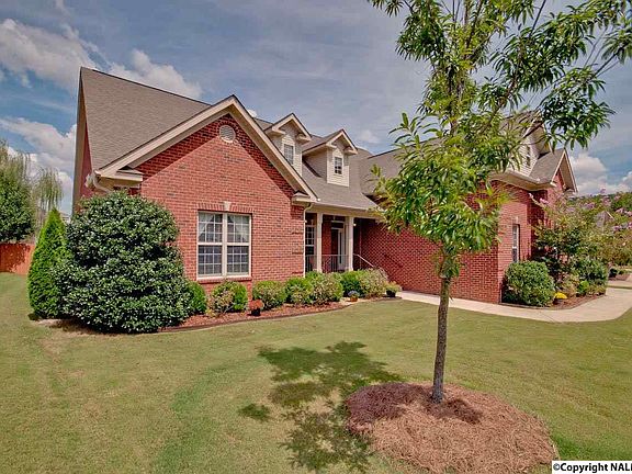 2nd image of 6606 Hampton Bend Cir SE