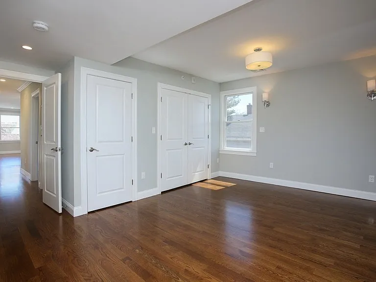 660 Somerville Ave #2 — Photo 10