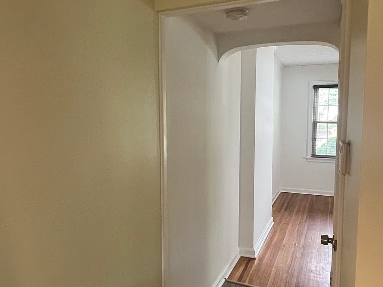 Hallway between kitchen & living space