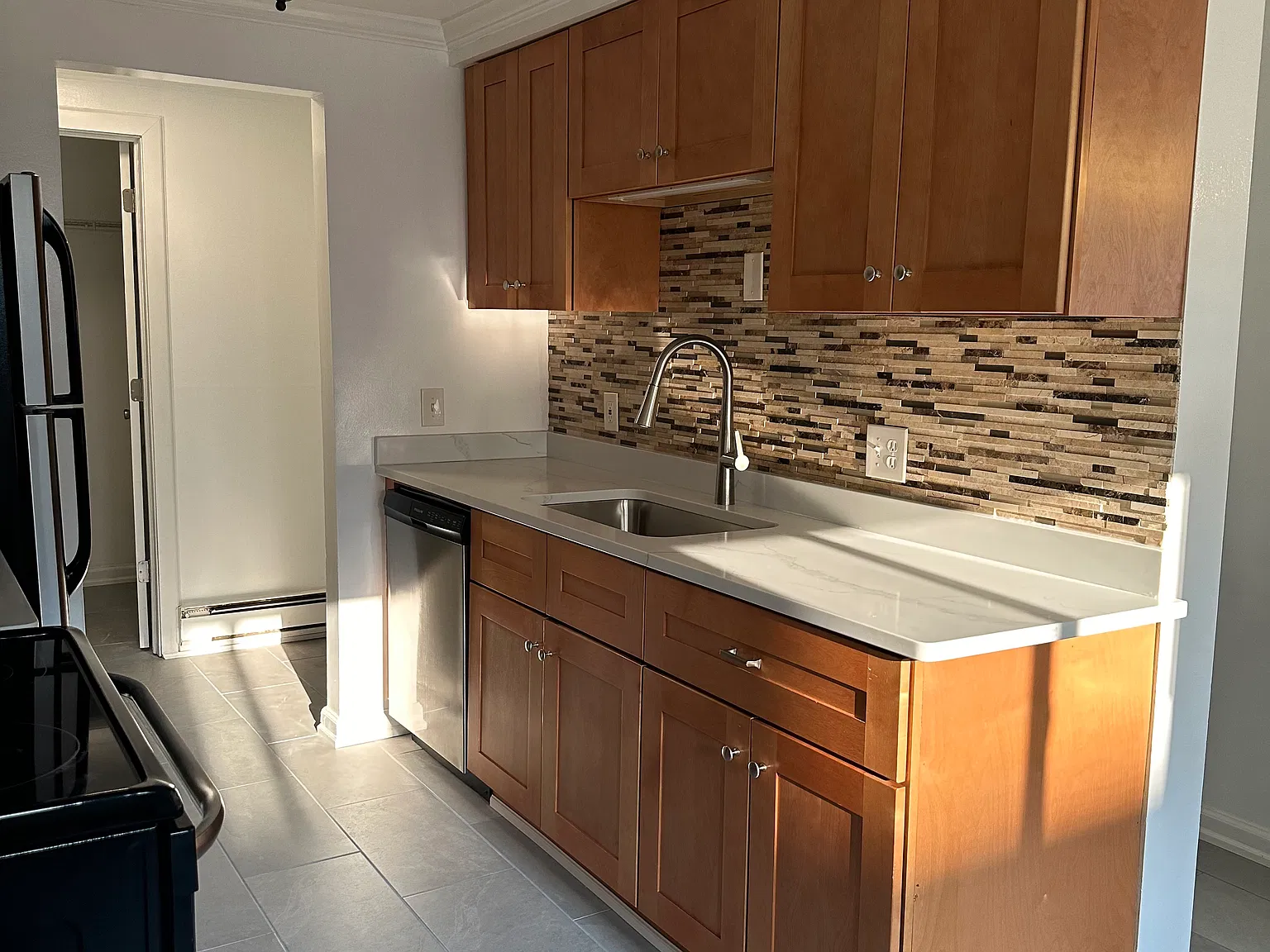 2 bed, 834 sqft, $1,700 — Photo 4