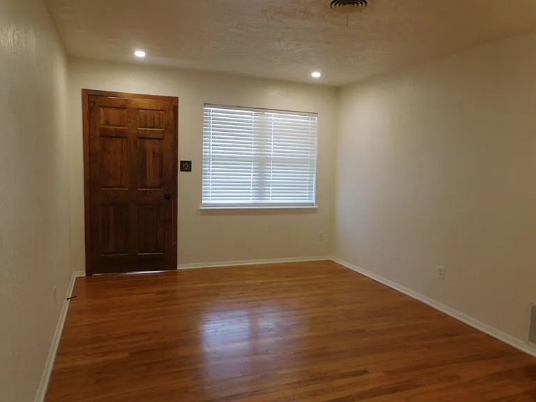 4229 SE Bedford Dr — Photo 3