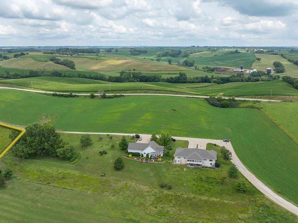 1st image of 30 Shadow Hill Ests