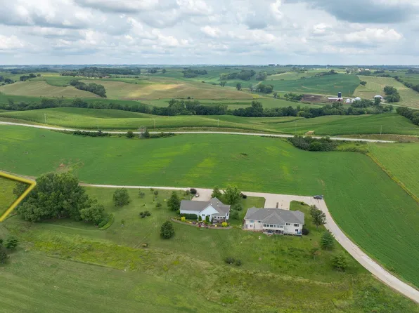 30 Shadow Hill Ests, Woodbine, IA 51579