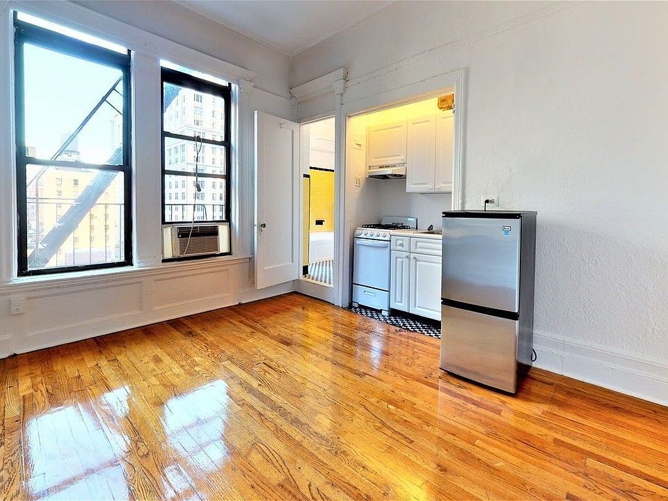 1st image of 105 E 15th St #98A