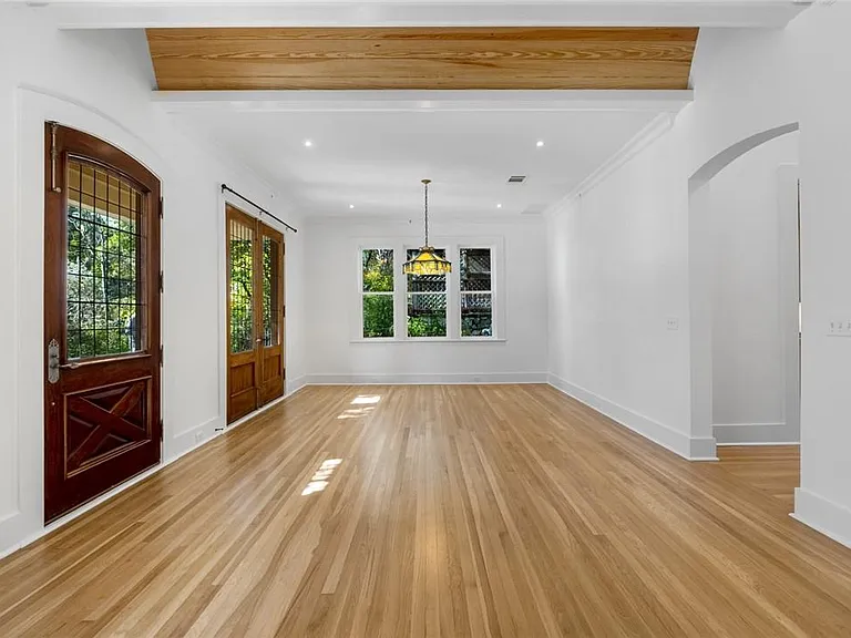 702 W Gibson St — Photo 10