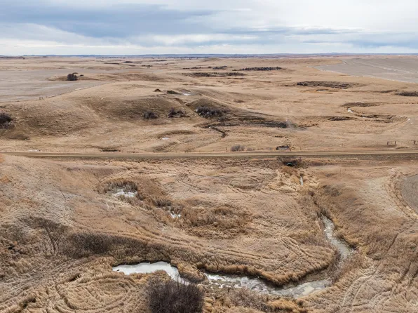 68 Street SW, Mott, ND 58646