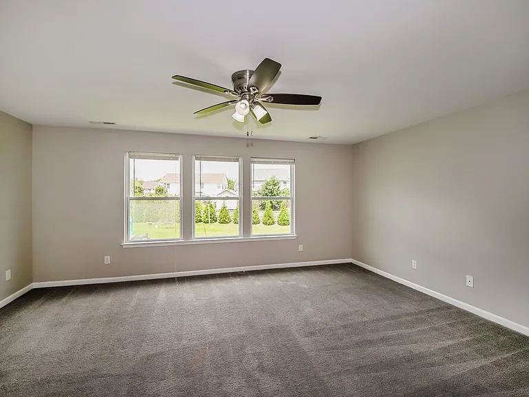 1326 Aurora Ct — Photo 10