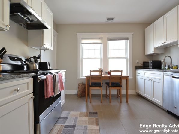 65 Bennett St #1