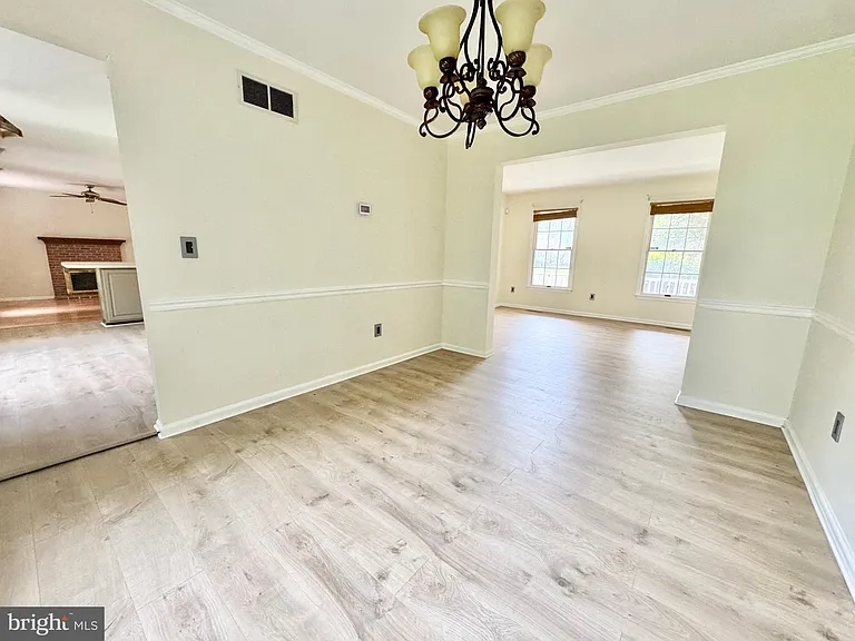 501 Falcon Dr — Photo 8