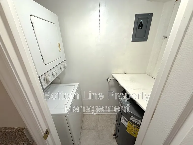 2336 Kenmore Ave #H — Photo 7