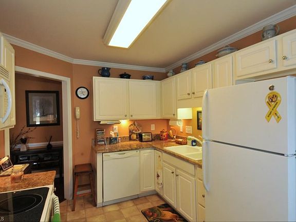 5th image of 7142 Gregs Ct