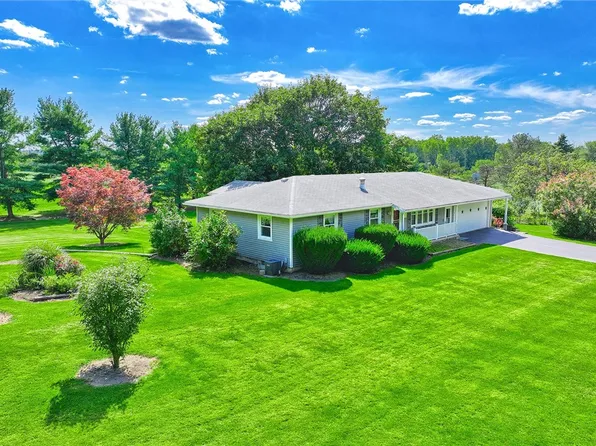 5775 Yerkes Rd, Canandaigua, NY 14424