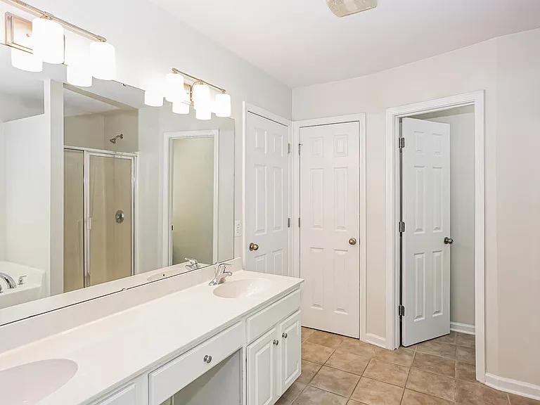 11240 Cypress View Dr — Photo 12