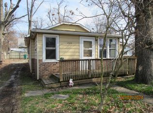 2935 Oak St, Lake Station, IN 46405