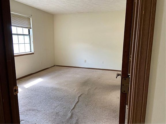 3rd image of 10530 Moqui Ct